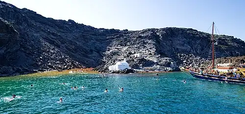 Bucht mit Schwefelquellen