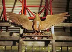 Der Adler von Benfica Lissabon über dem Stadioneingang