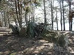 Dolmen de la Pointe de Liouse