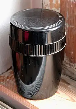 Überurne der DDR Modell 2 aus Plastik