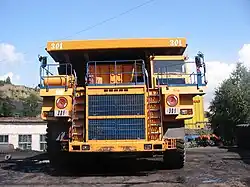 Muldenkipper BelAZ-7513