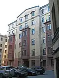 Mietshaus mit Hinterhaus (1911–1915), Uliza Tschechowa 4, St. Petersburg