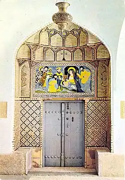 Portal der Sankt-Georg-Kirche