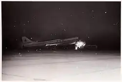 Eine der zerstörten Sud Aviation Caravelle nach dem Angriff auf den Flughafen Beirut