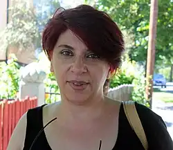 Niloofar Beyzaie, Theateraoturin und -regisseurin