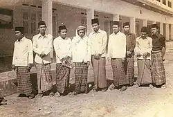 Kyai und Santri Stehen von Pesantren