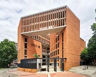 Toulouse School of Economics, Frankreich