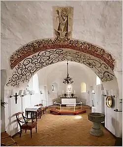 Triumphbogen mit Malereien