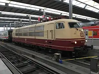 103 113 in München Hauptbahnhof im Linien­verkehr (September 2016)