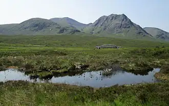 Creise von Nordosten, links davon Meall a’ Bhùiridh