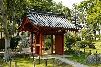 „Eingangstor zur Tugend“