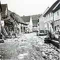 Desolater Straßenzustand in Veringenstadt 1950 vor der Straßensanierung.
