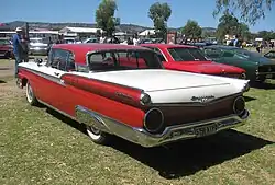 Ford Galaxie Skyliner (1959)