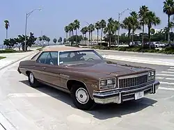 Buick LeSabre Custom (1976)