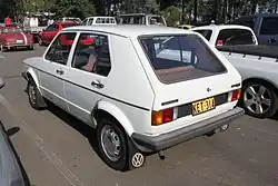 VW Golf I mit einer markanten breiten C-Säule