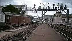 Schnellzug nach Mulhouse mit CC&nbsp;72082 bei der Ausfahrt aus dem Bahnhof Vesoul, 1987