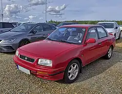 Daihatsu Applause (1993–1997)