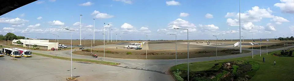 Blick auf das Flugfeld (2005)