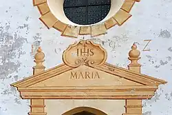 Portal mit Jahreszahl