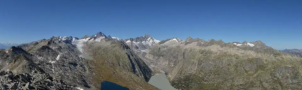 Lauteraarhorn über Grimselsee und Lauteraargletscher vom Sidelhorn aus gesehen, links davon das Finsteraarhorn