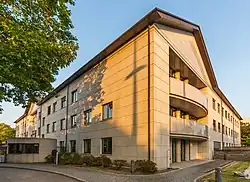 Ehemaliges Kanzleigebäude der japanischen Botschaft, Godesberger Allee 102–104