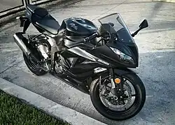 Modell ZX636E von 2013 in schwarz