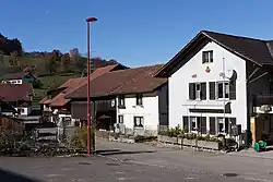 Im Dorf, Löwenburgstrasse