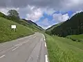 Die letzten beiden Kilometer des Col de Peyresourde im Anstieg von Armenteule mit dem vorletzten Kilometerstein links.