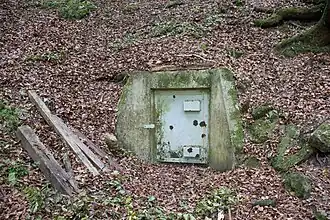Verschlossener Zugang zur Höhle