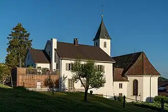 Pfarrhaus und Pfarrkirche