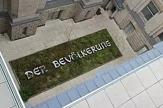 Der Bevölkerung (Hans Haacke)