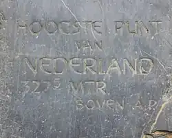 Bodentafel am höchsten Punkt (822,5 mtr ü NN) des niederländischen Festlands