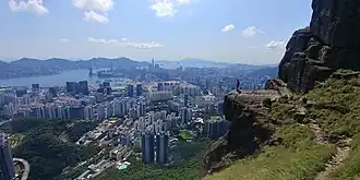 Suicide cliff – Blick auf Kowloon und Hong Kong Island, 2019