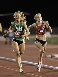 Jessica Hull (links) Rang acht in&nbsp;4:01,80&nbsp;min