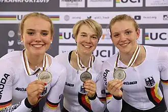 Silber im Teamsprint (v.&nbsp;l.&nbsp;n.&nbsp;r.): Katharina Albers, Christina Sperlich und Alessa-Catriona Pröpster