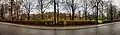 Der Park von der Seite.