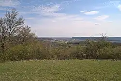 Ausblick vom Vierwegepunkt im Naturschutzgebiet Wolferskopf