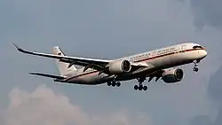 Weiße Regierungsmaschine Airbus A350-941 10+03