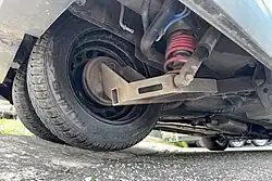 … und der rechte Arm der Hinterradschwinge