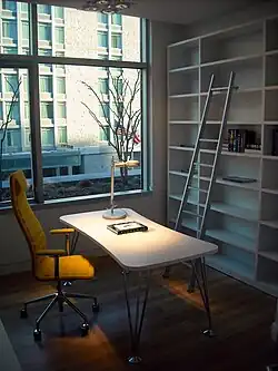 Arbeitslicht als Hauptlichtquelle in einem Home Office