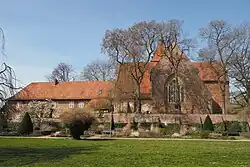 Remter, links an die Sakristei (vor dem Querhaus) anschließend