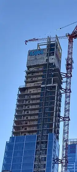 Gebäudespitze am 7.&nbsp;Januar 2025