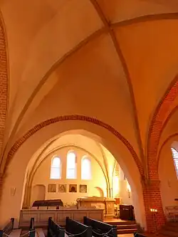 Vierung und Nordquerhaus mit zarten Bandrippen