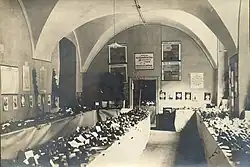 Obstausstellung anlässlich der 50-Jahr-Feier der Schule.