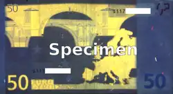 Rückseite bei 250&nbsp;nm