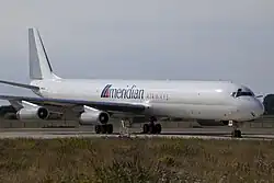 Douglas DC-8-63 (9G-AXA) der Meridian Airways 1024