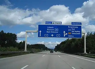 Die A&nbsp;1 aus Richtung Hamburg 1000&nbsp;m vor dem Kreuz