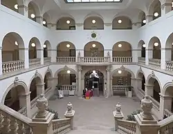 Foyer des historischen Gerichtsgebäudes von 1905