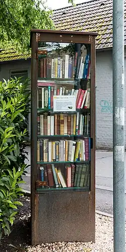 Öffentlicher Bücher-Schrank