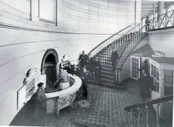 Wasserausgabe am Elisenbrunnen ca. 1925